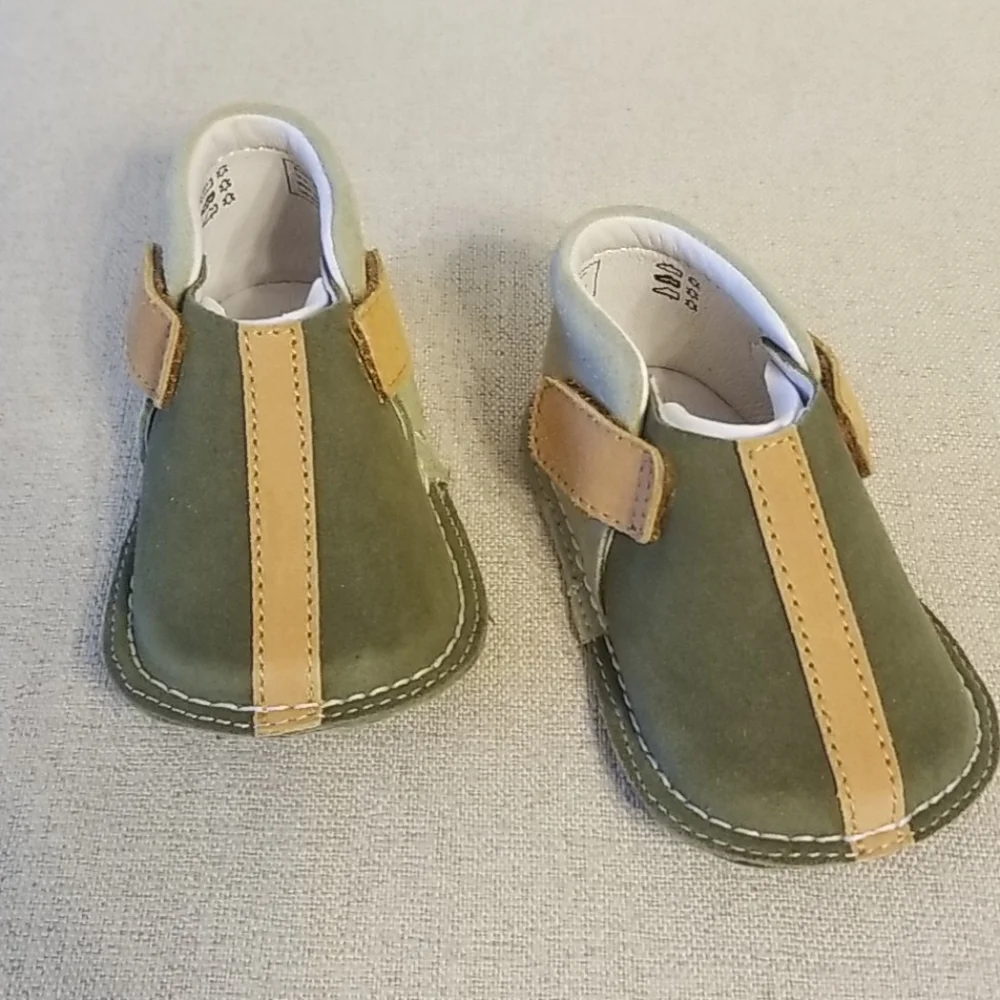 Pipit Stripe Suede Toddler Shoes in Olive/Tan